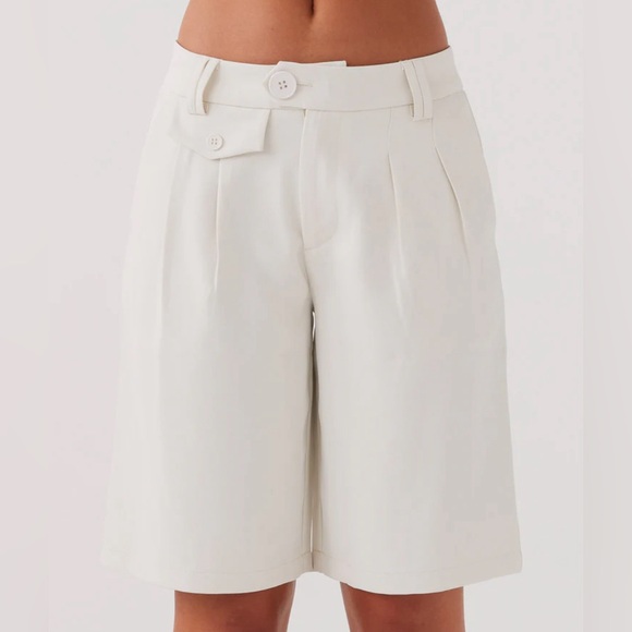 Tammy Suiting Jorts - Picture 3 of 4